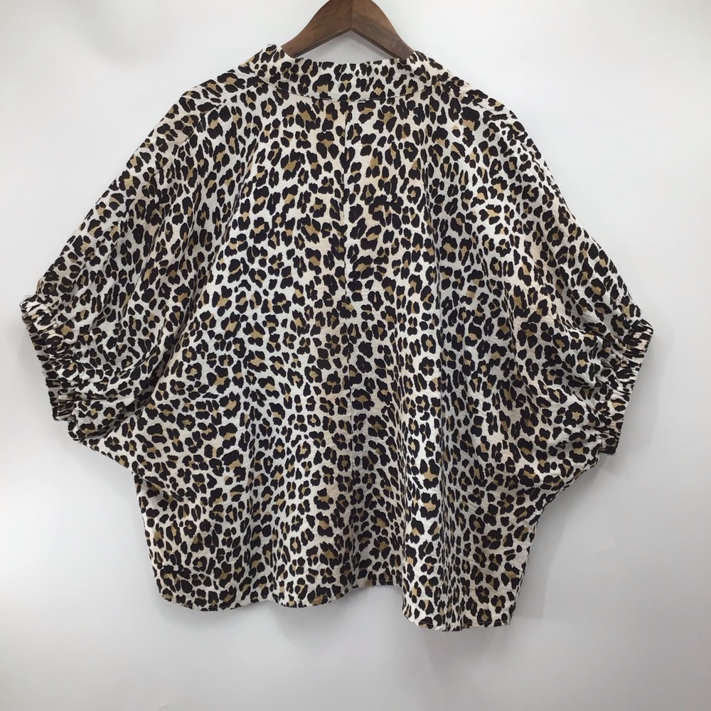 Entro Leopard Print Split-Neck Blouse With Green … - image 3